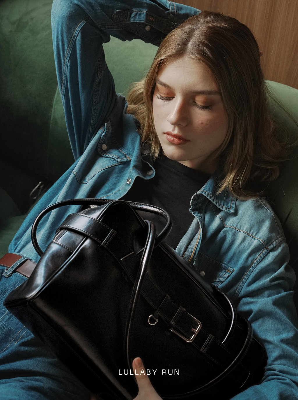 The Archive Bowler (Belted Ver.) in Ink Black