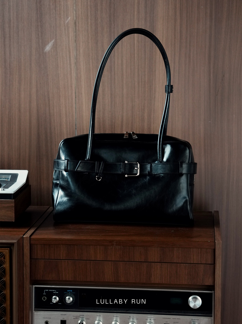 The Archive Bowler (Belted Ver.) in Ink Black