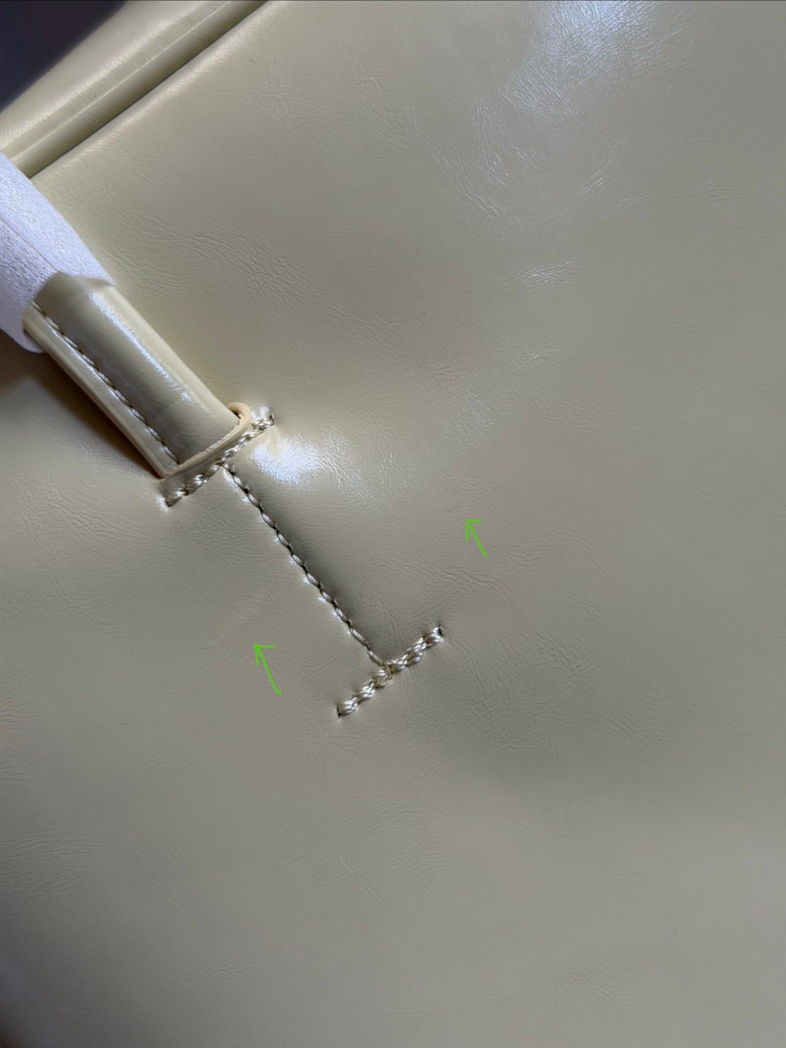 [QC] [LIMITED EDITION] The Archive Bowler in Buttercream