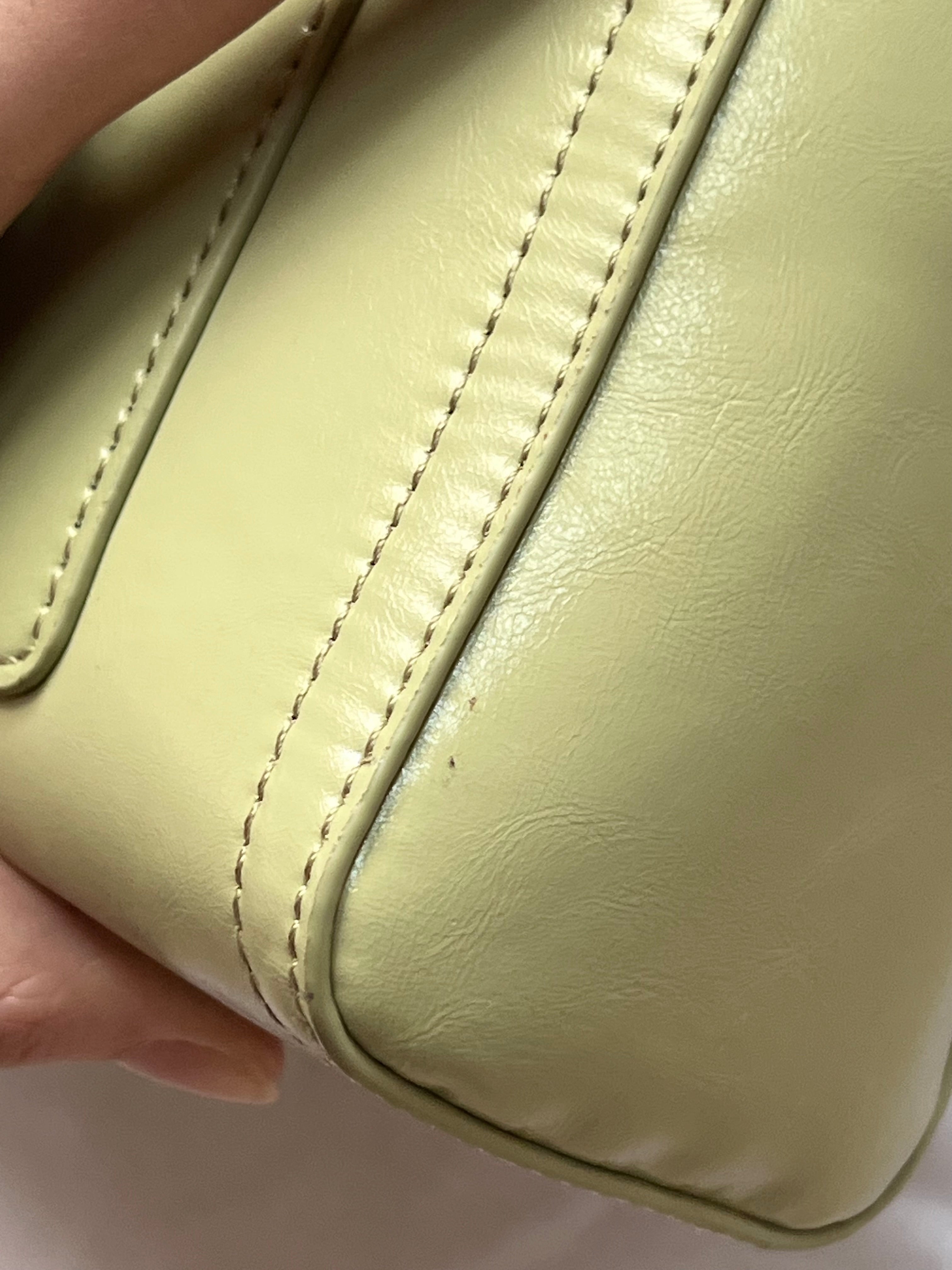 [QC-2] The Box Bowler (Avocado Cream)