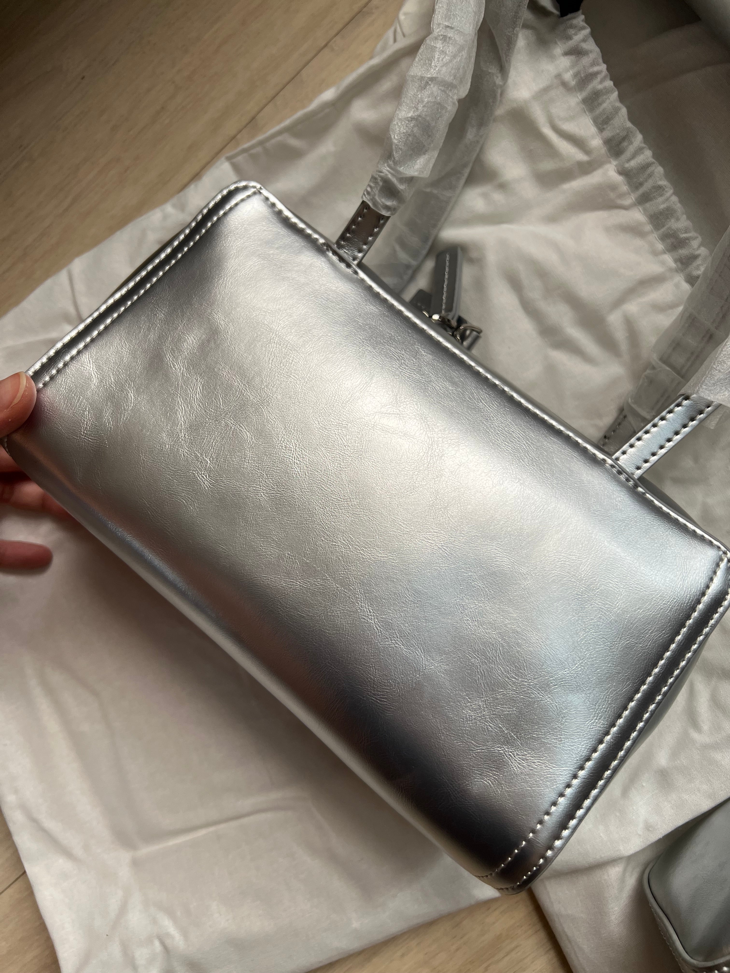 [QC-Clearance] The Box Bowler (Chrome Silver)