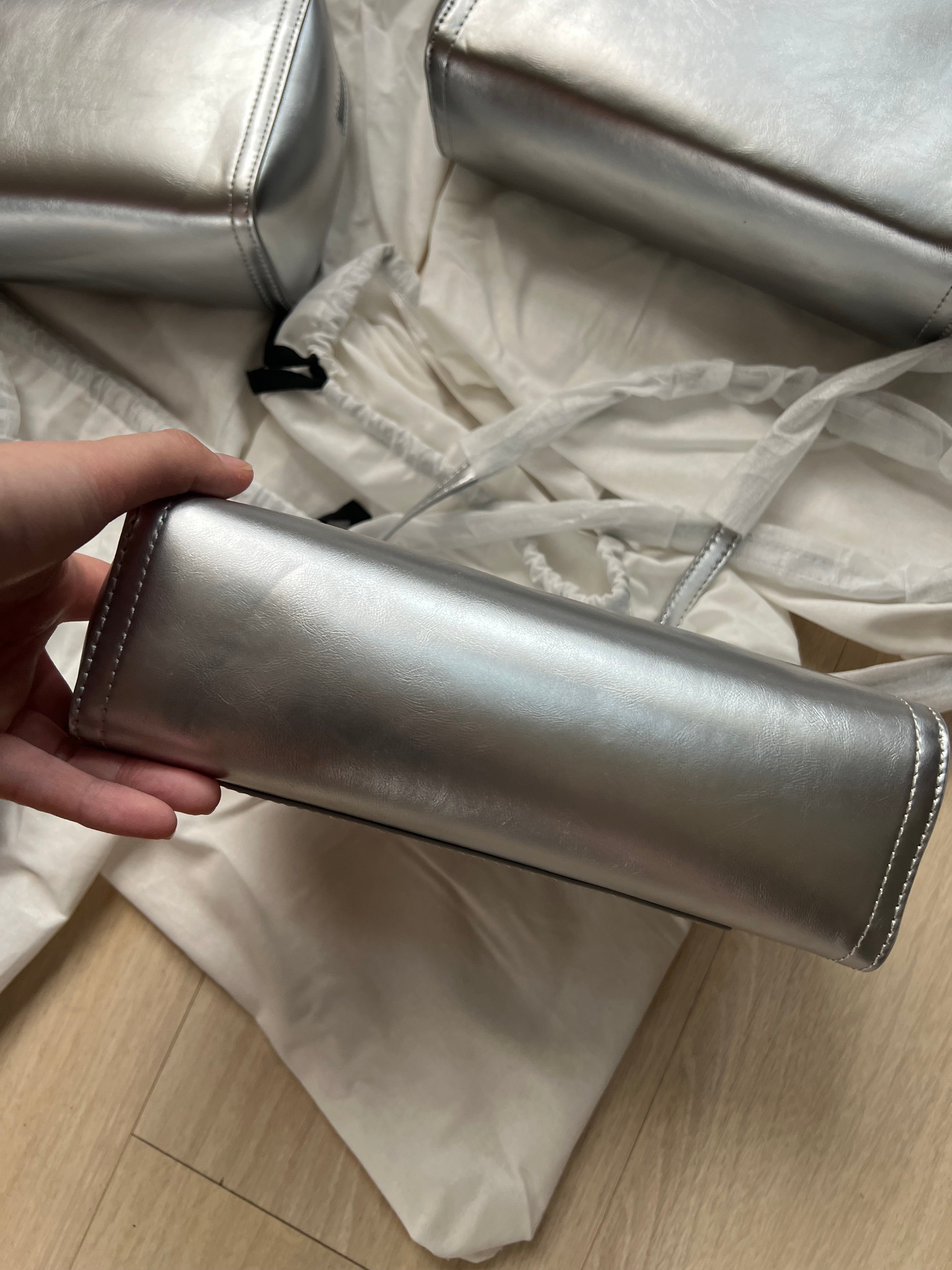 [QC-Clearance] The Box Bowler (Chrome Silver)