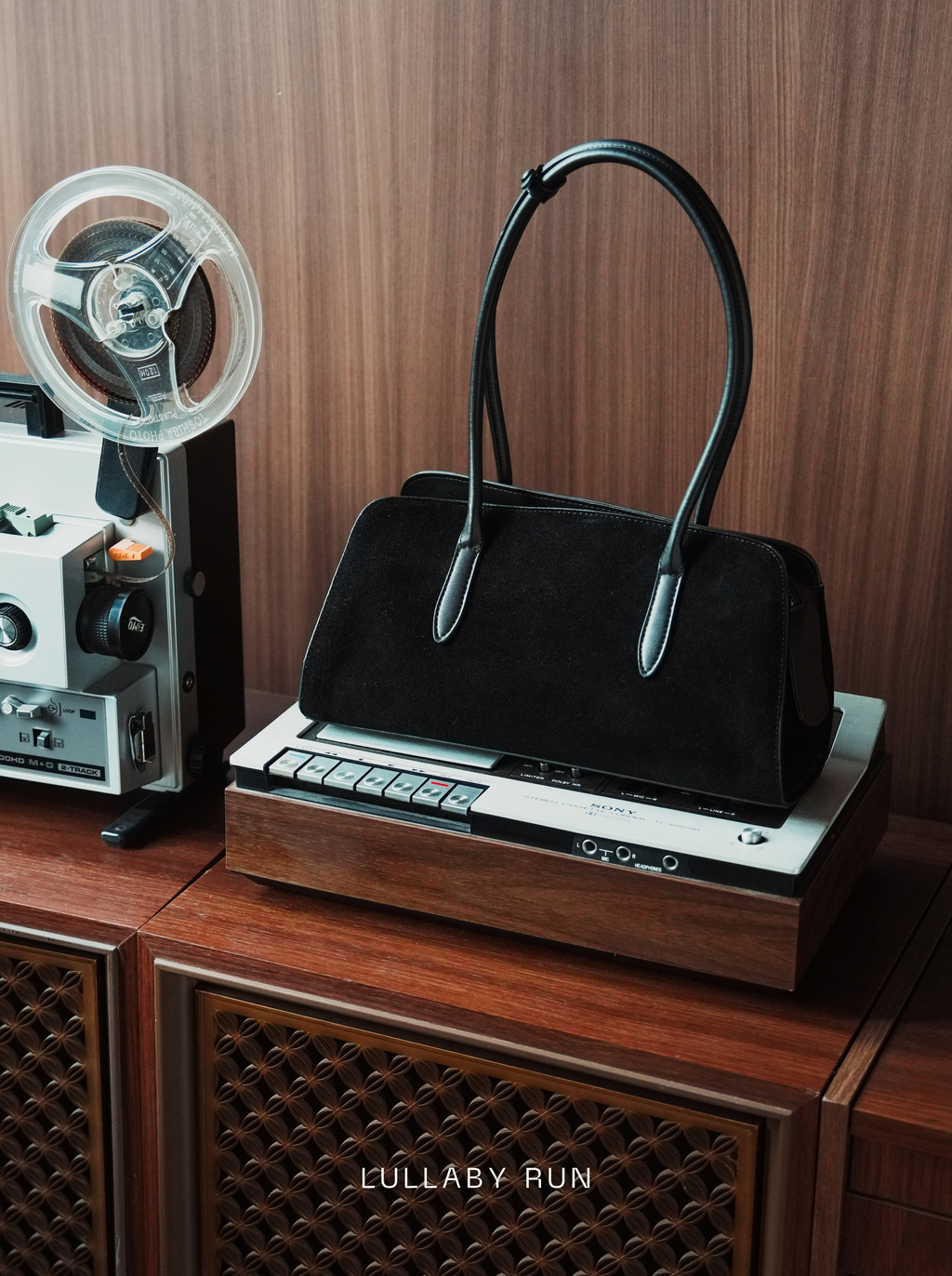 The Dune Midi in Graphite Black